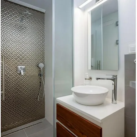 In With Swimming Pool *